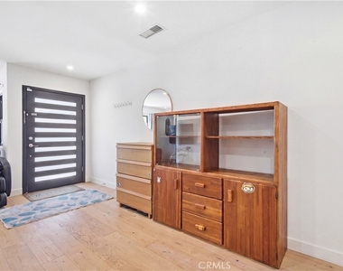 17713 Bullock St - Photo Thumbnail 4