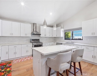 17713 Bullock St - Photo Thumbnail 15