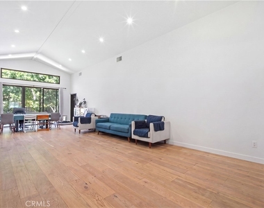 17713 Bullock St - Photo Thumbnail 10