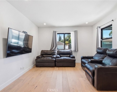 17713 Bullock St - Photo Thumbnail 7