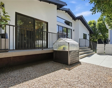 17713 Bullock St - Photo Thumbnail 33