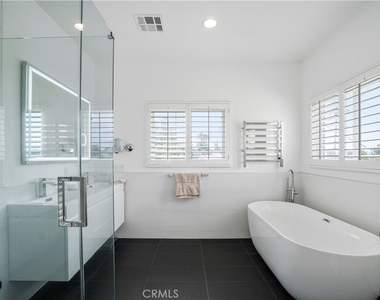 21545 Arcos - Photo Thumbnail 19