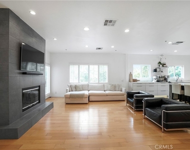 21545 Arcos - Photo Thumbnail 3