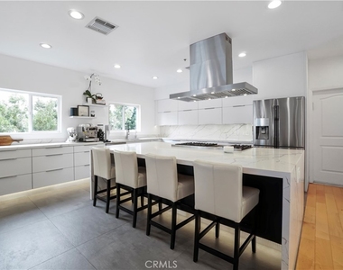 21545 Arcos - Photo Thumbnail 7