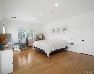21545 Arcos - Photo Thumbnail 14
