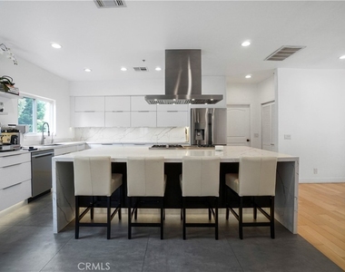 21545 Arcos - Photo Thumbnail 8