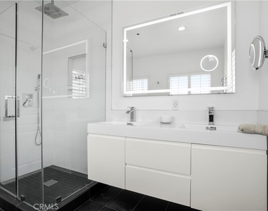 21545 Arcos - Photo Thumbnail 17