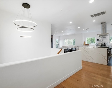 21545 Arcos - Photo Thumbnail 12