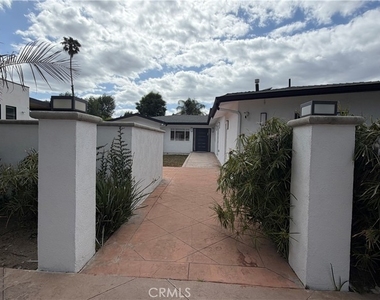 5855 Shirley Avenue - Photo Thumbnail 20