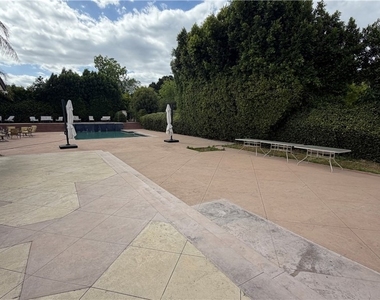 5855 Shirley Avenue - Photo Thumbnail 26