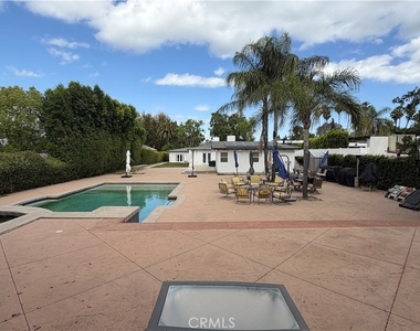 5855 Shirley Avenue - Photo Thumbnail 30