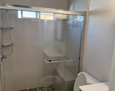 714 Ocean Park Boulevard - Photo Thumbnail 6