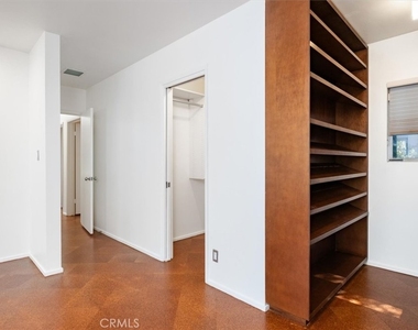 3946 Alta Mesa Drive - Photo Thumbnail 23