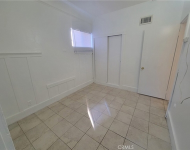 2047 Cambridge Street - Photo Thumbnail 7