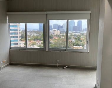 10501 Wilshire Boulevard - Photo Thumbnail 12