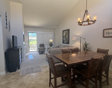 38921 Wisteria - Photo Thumbnail 3
