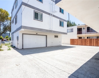 2125 S West View - Photo Thumbnail 9