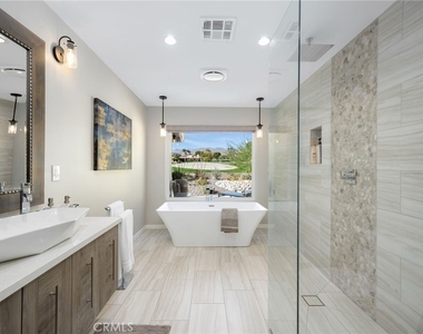 8780 Warwick - Photo Thumbnail 31
