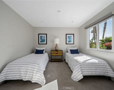 8780 Warwick - Photo Thumbnail 22