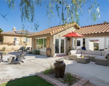 8780 Warwick - Photo Thumbnail 7