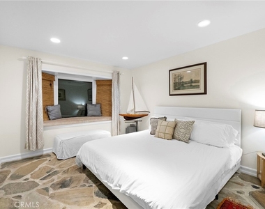 4621 Wayne - Photo Thumbnail 11