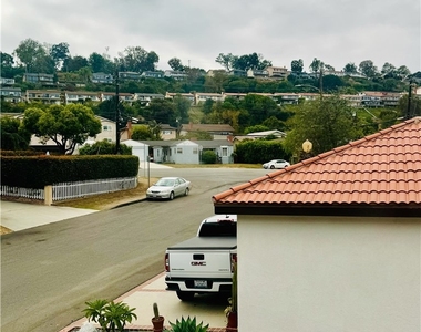 24263 Los Codona Avenue - Photo Thumbnail 12