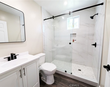 410 N 5th Street - Photo Thumbnail 6