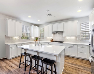 37 Majeza Court - Photo Thumbnail 6