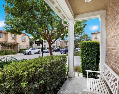 37 Majeza Court - Photo Thumbnail 2