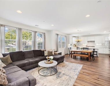 37 Majeza Court - Photo Thumbnail 11