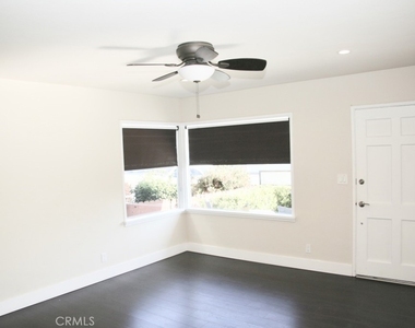 1411 W Bay Avenue - Photo Thumbnail 2