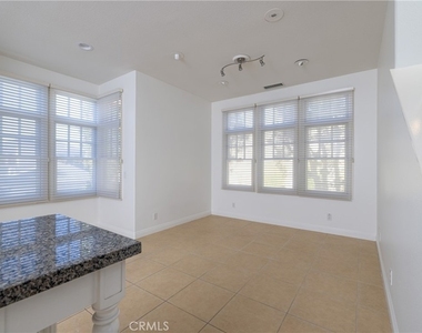 2500 Bungalow Place - Photo Thumbnail 11