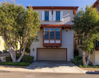 2500 Bungalow Place - Photo Thumbnail 4