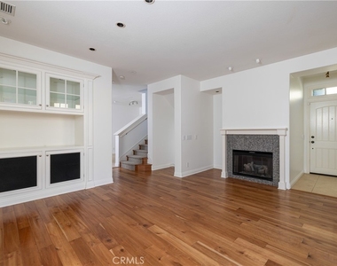 2500 Bungalow Place - Photo Thumbnail 10