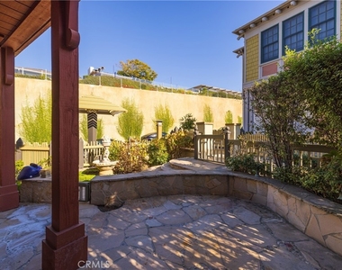 2500 Bungalow Place - Photo Thumbnail 27