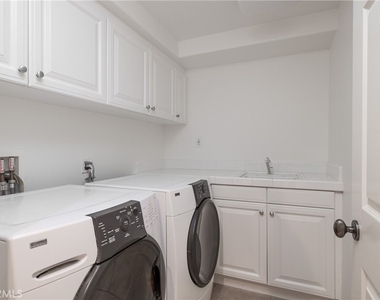 2500 Bungalow Place - Photo Thumbnail 23