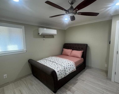 14233 Old Wood Road - Photo Thumbnail 3