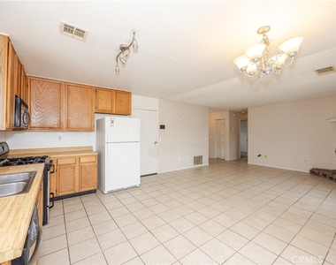 10415 Buckboard Circle - Photo Thumbnail 5