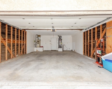 10415 Buckboard Circle - Photo Thumbnail 15