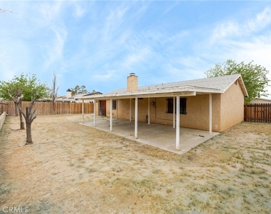 10415 Buckboard Circle - Photo Thumbnail 16