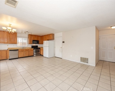 10415 Buckboard Circle - Photo Thumbnail 2