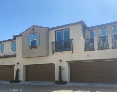 8491 Gabrielino Court - Photo Thumbnail 4