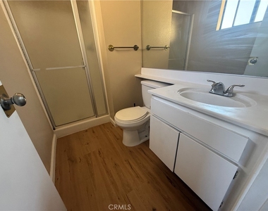 9131 Burnet Avenue - Photo Thumbnail 14
