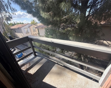 9131 Burnet Avenue - Photo Thumbnail 24