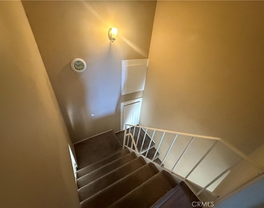 9131 Burnet Avenue - Photo Thumbnail 25