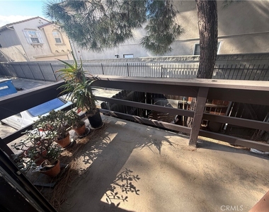 9131 Burnet Avenue - Photo Thumbnail 39