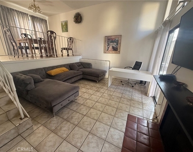 9131 Burnet Avenue - Photo Thumbnail 3