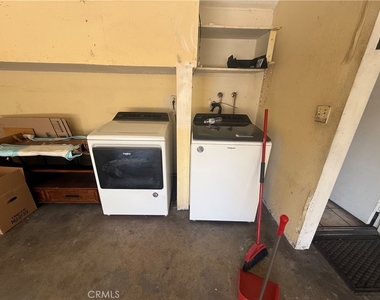 9131 Burnet Avenue - Photo Thumbnail 50