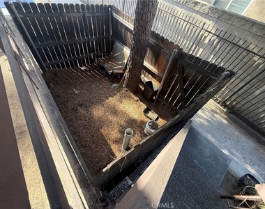 9131 Burnet Avenue - Photo Thumbnail 45