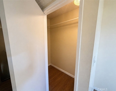 9131 Burnet Avenue - Photo Thumbnail 9